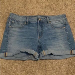 AEO Light/Medium Wash Denim Jean Shorts